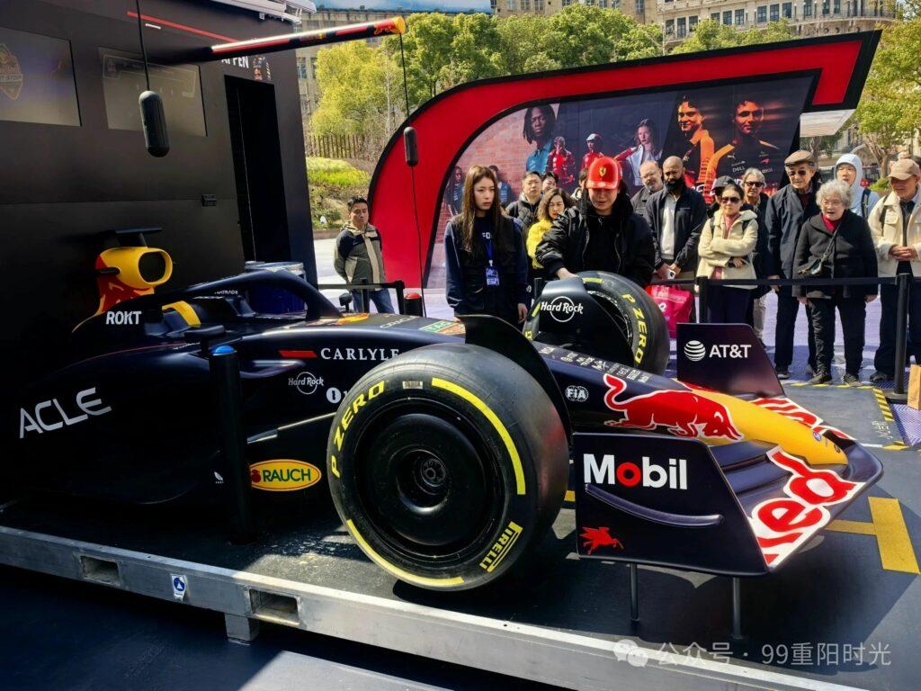 F1 car display and racing simulator