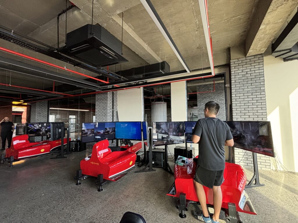 Racing car simulation venue