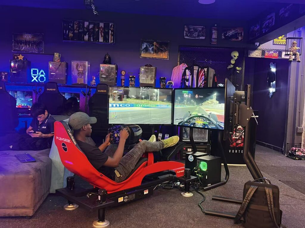 F1 racing simulator hardware