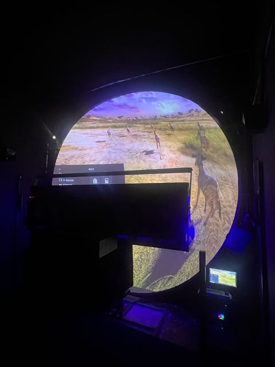 mini dome flying theater